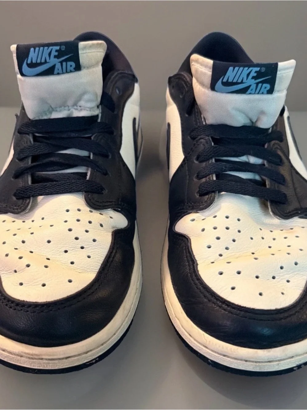 Nike Air Jordan 1 Retro OG Low Obsidian UNC Men’s Size 9.5 Model CZ0790-400 Used